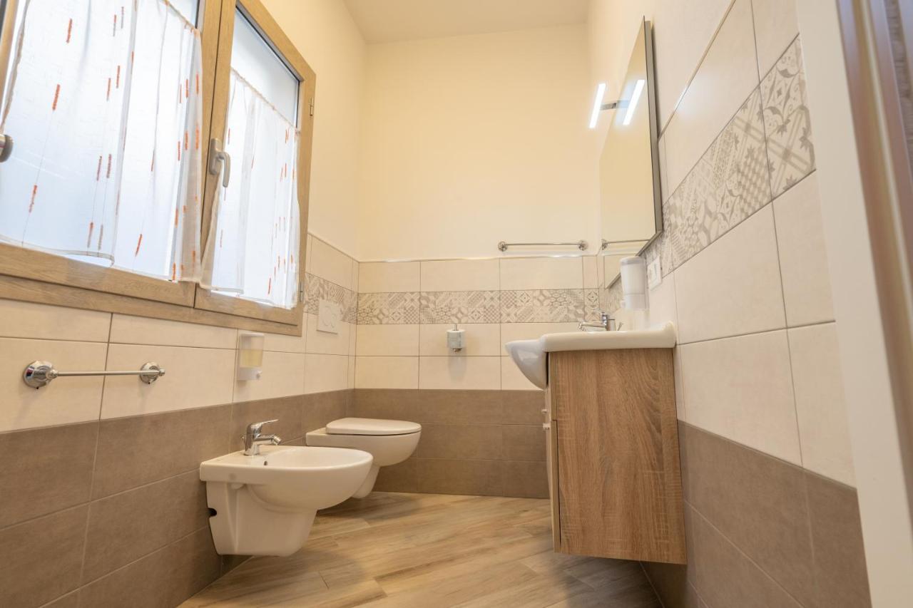 Domoblu Camere In Centro Tortoli Luaran gambar